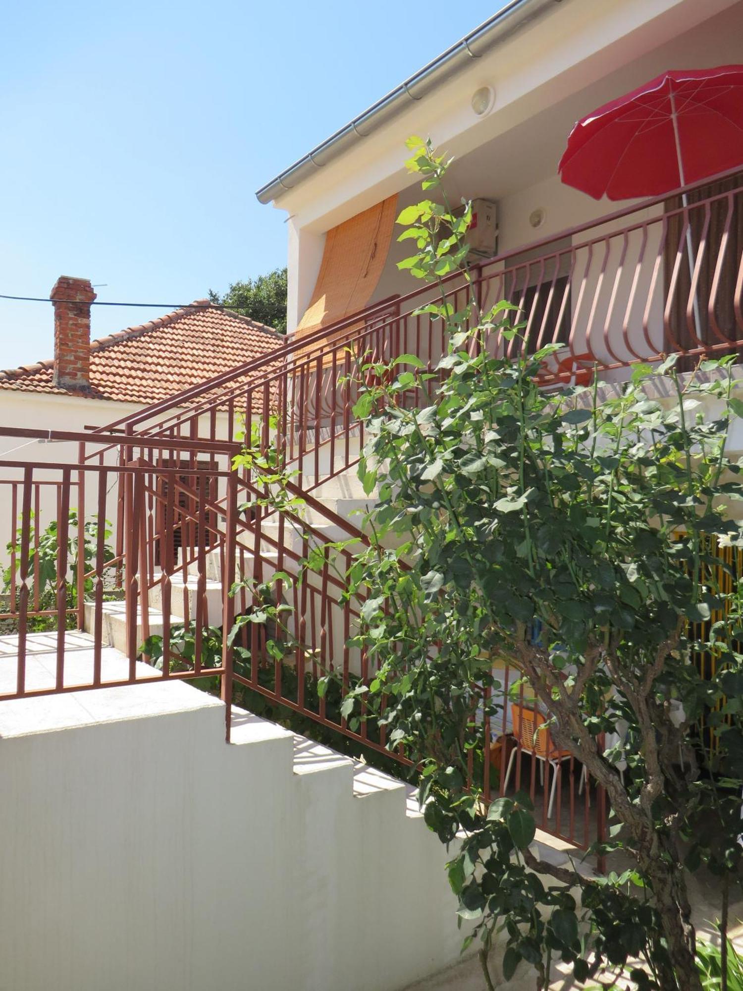 Apartment Cvita Biograd Na Moru Exteriör bild