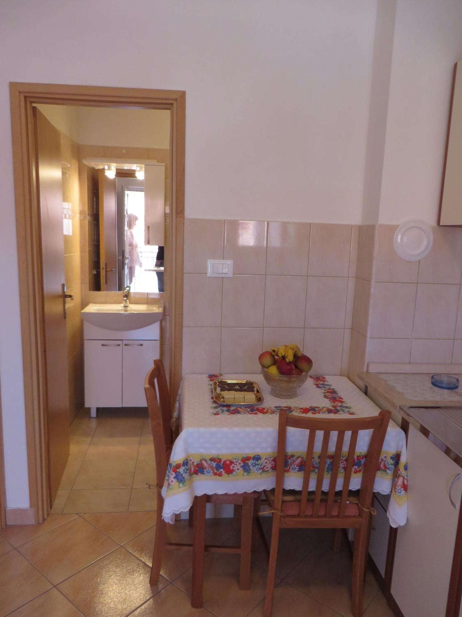 Apartment Cvita Biograd Na Moru Exteriör bild