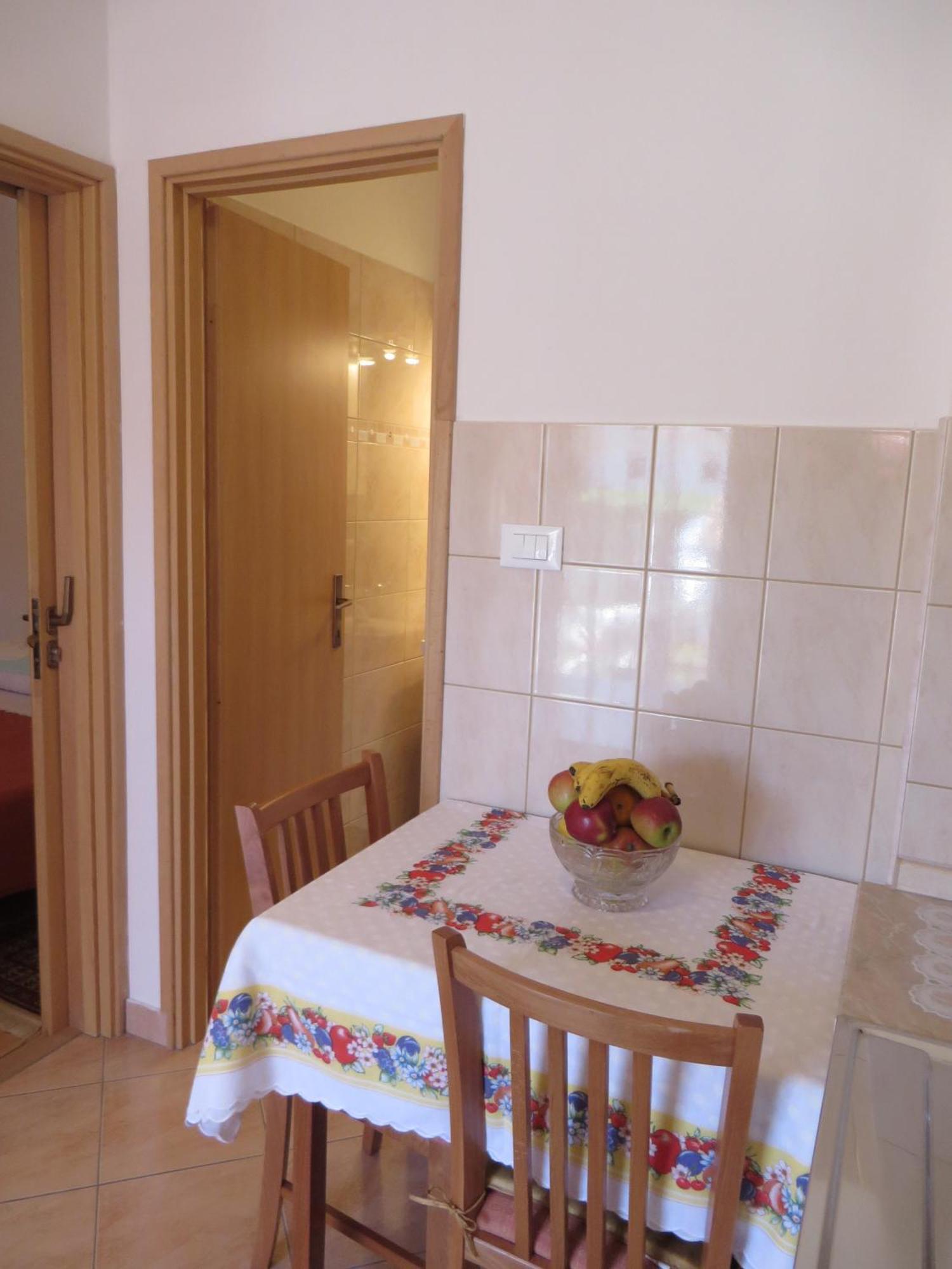 Apartment Cvita Biograd Na Moru Exteriör bild