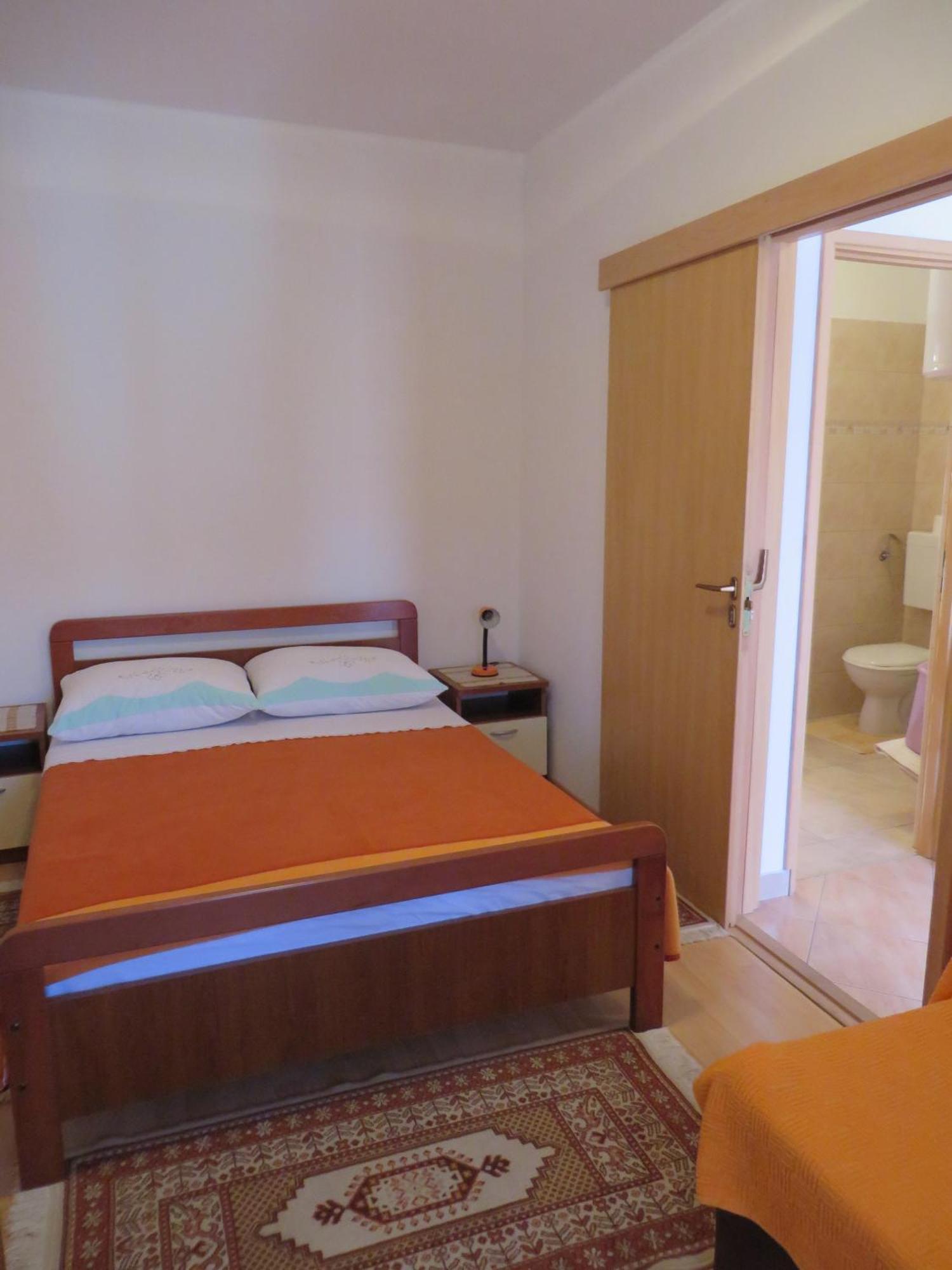 Apartment Cvita Biograd Na Moru Exteriör bild