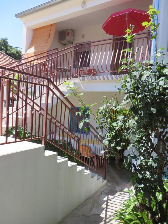 Apartment Cvita Biograd Na Moru Rum bild