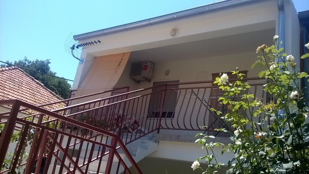 Apartment Cvita Biograd Na Moru Rum bild