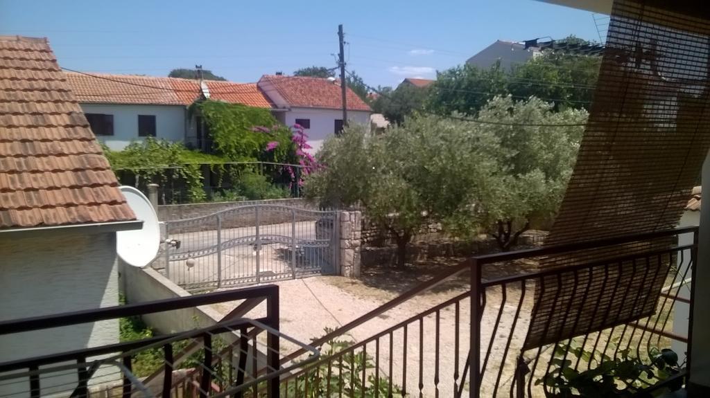 Apartment Cvita Biograd Na Moru Rum bild