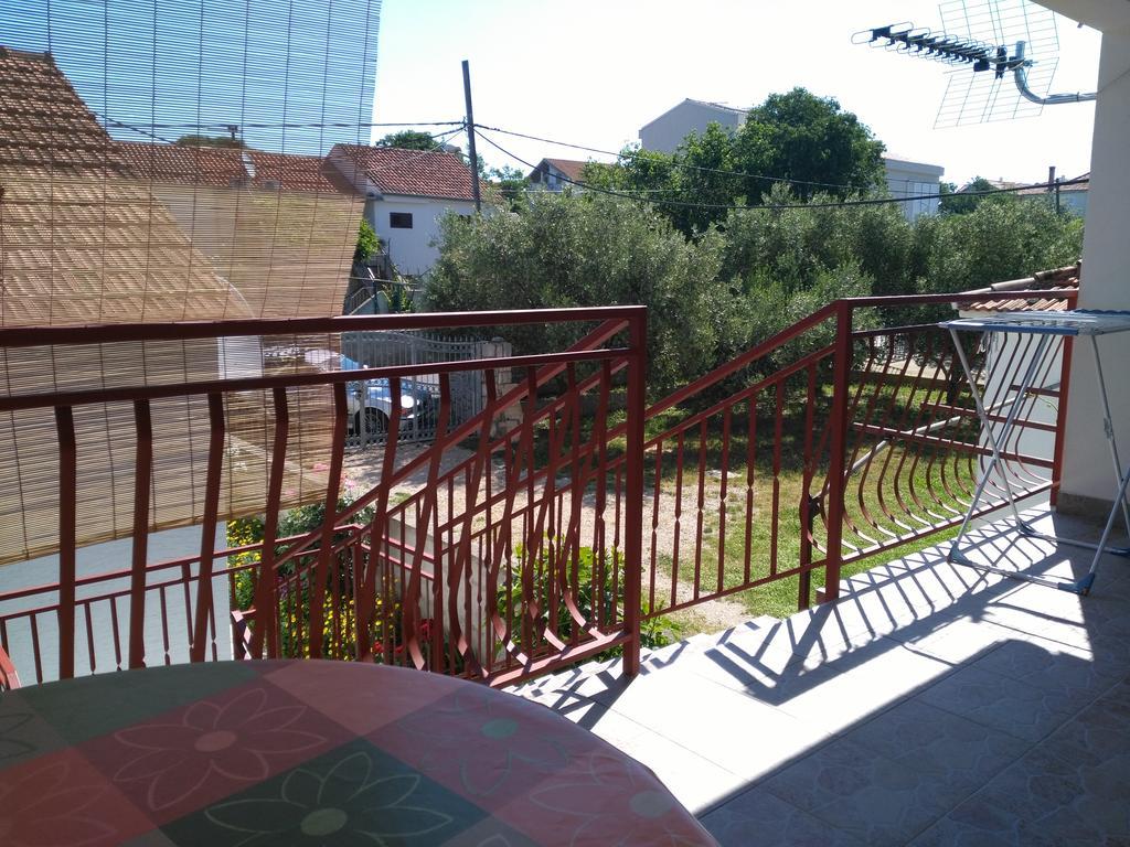 Apartment Cvita Biograd Na Moru Exteriör bild